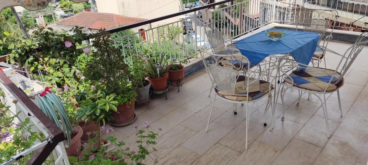 σπίτι στην πόλη κοντά στην λίμνη * Arta
